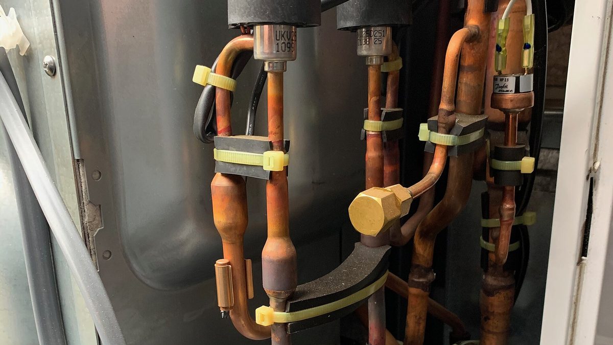 Entretenir sa pompe à chaleur : la grille de contrôle